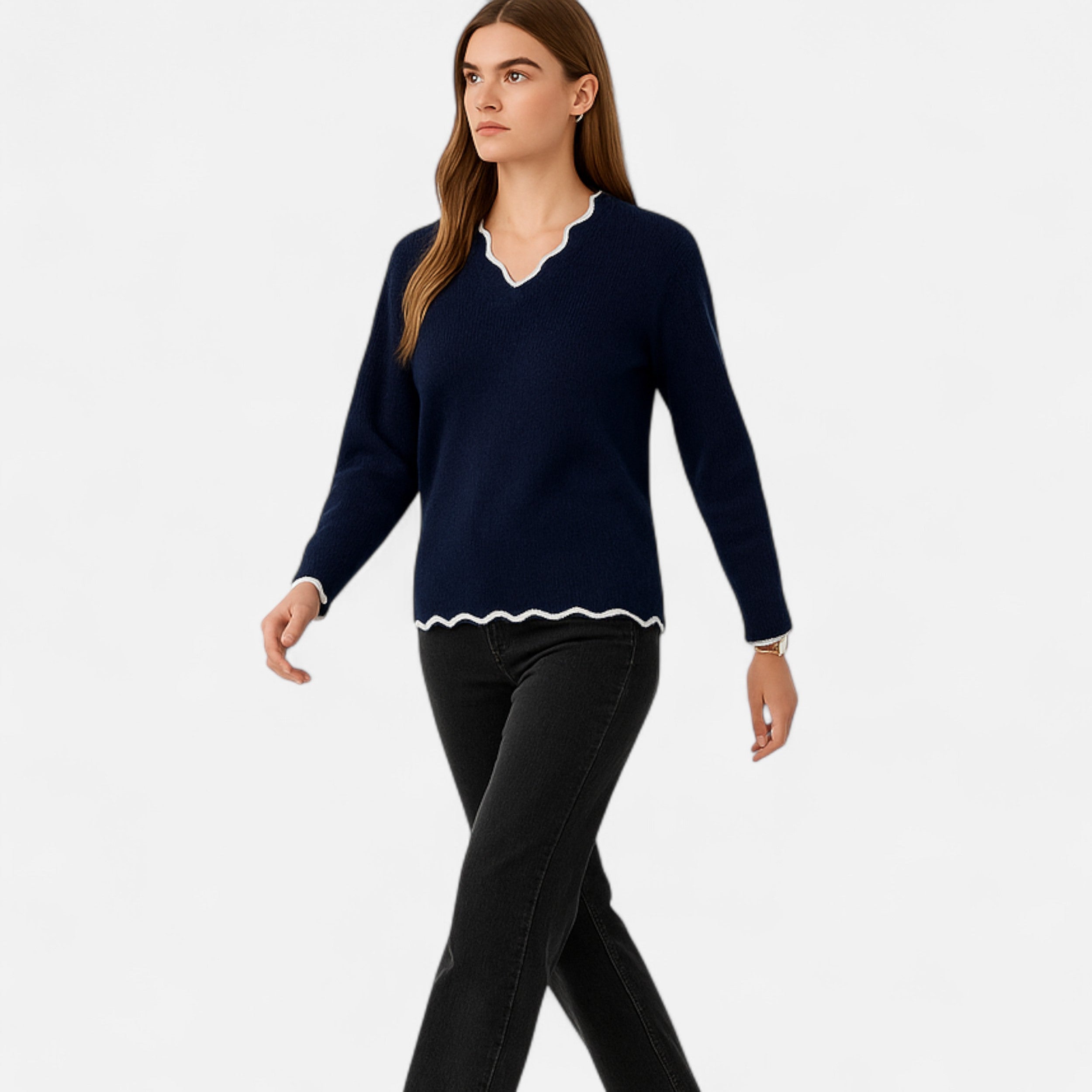 Belavoire | Women’s Elegant Scallop Trim Pullover