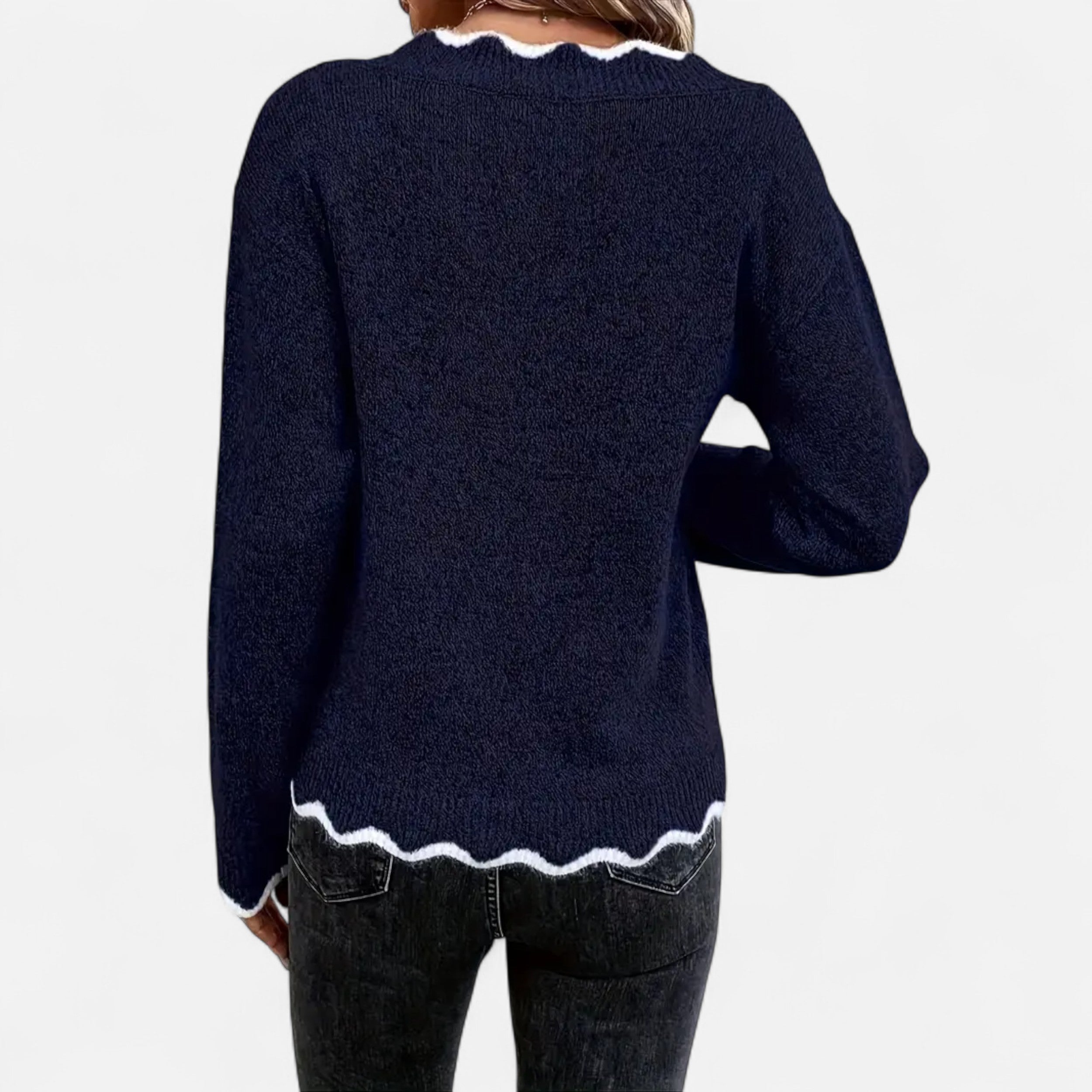 Belavoire | Women’s Elegant Scallop Trim Pullover