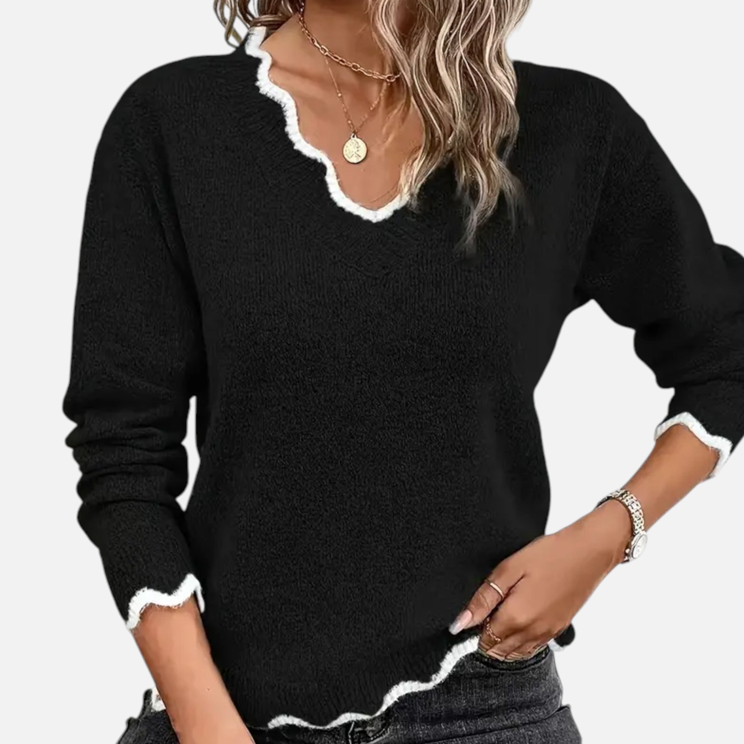 Belavoire | Women’s Elegant Scallop Trim Pullover