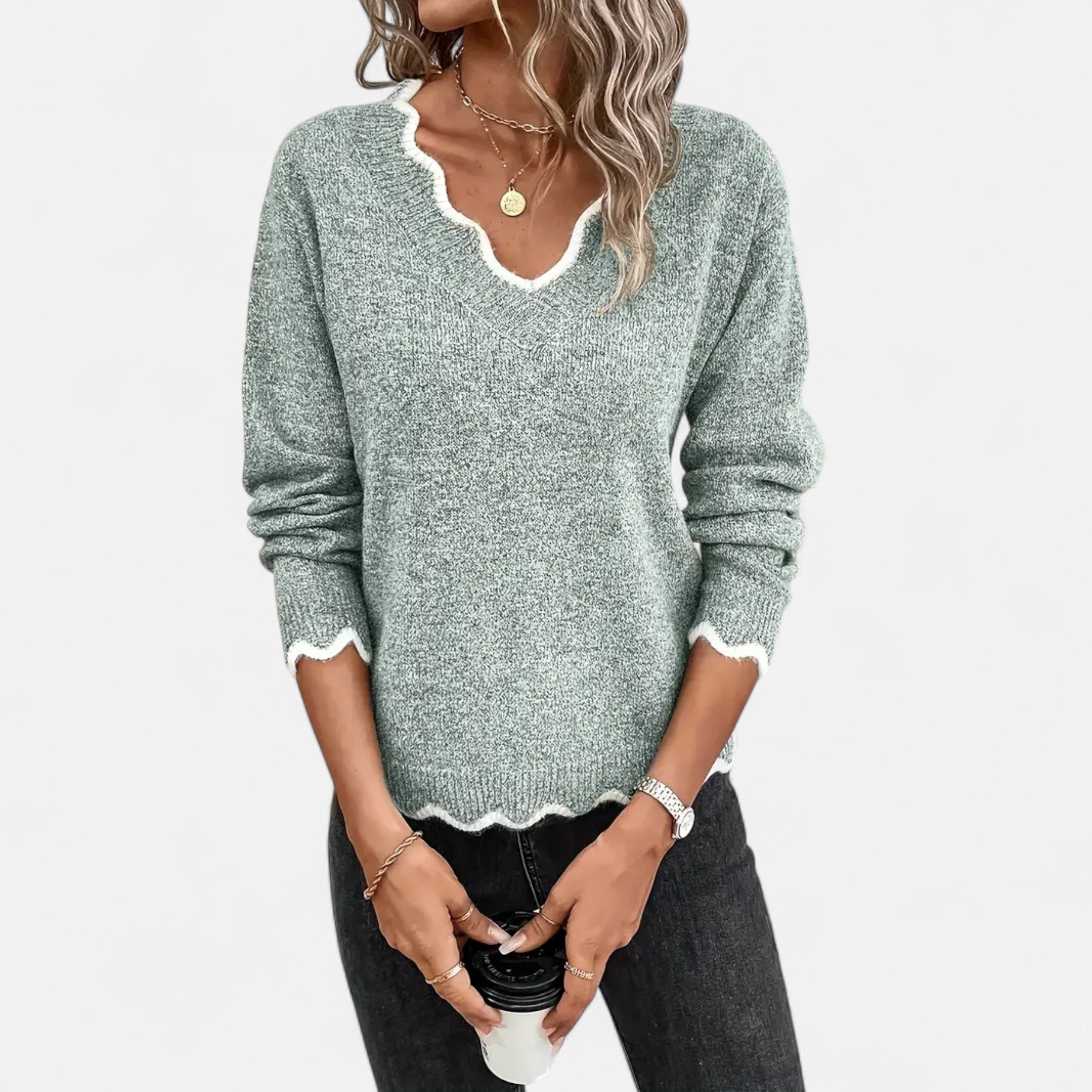 Belavoire | Women’s Elegant Scallop Trim Pullover