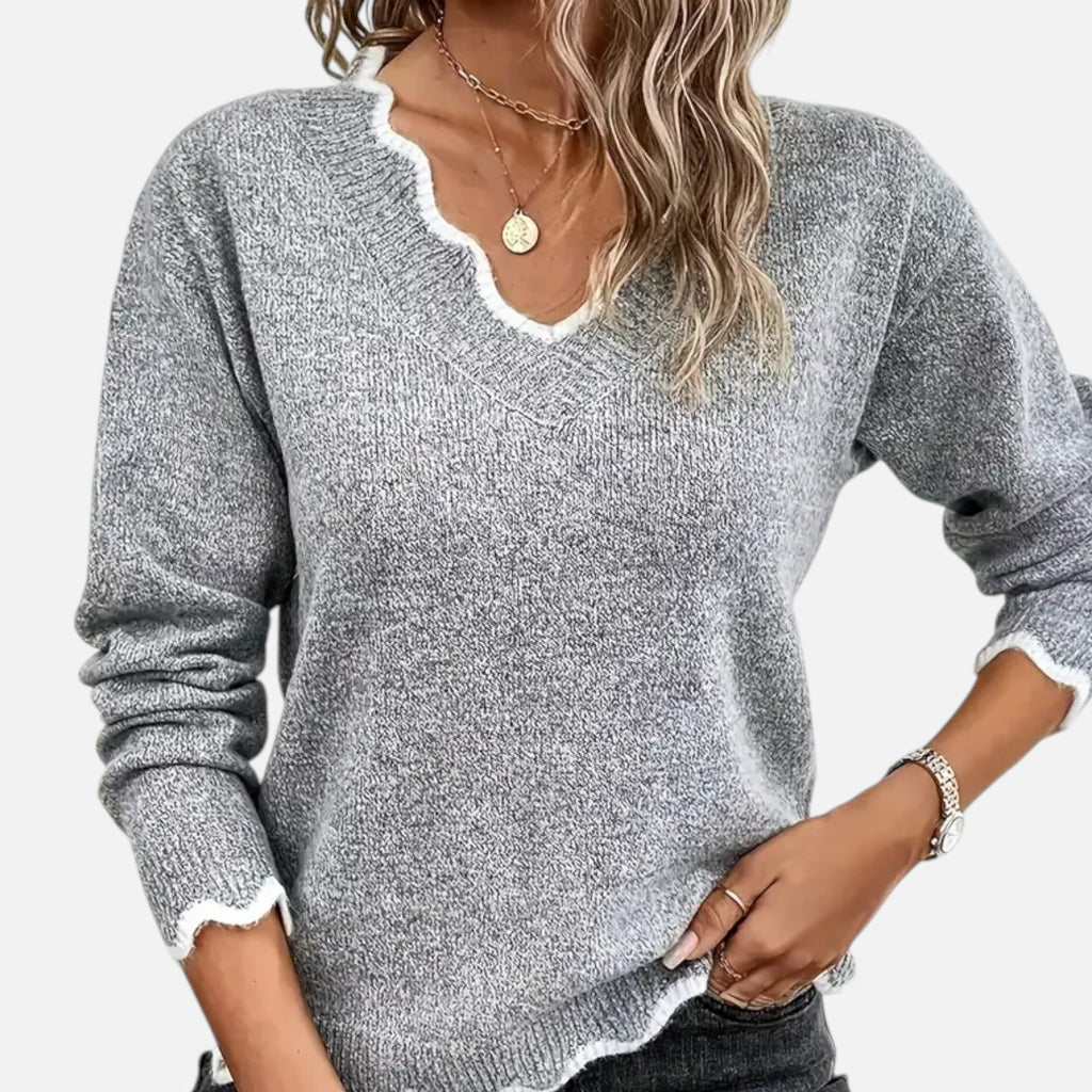 Belavoire | Women’s Elegant Scallop Trim Pullover
